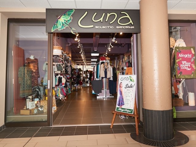 Luna Eclectic Emporium, Confederation Court Mall