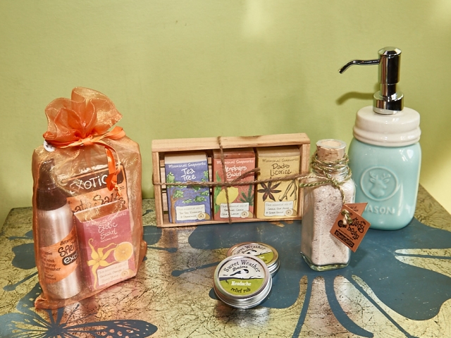 Luna Eclectic Emporium, Confederation Court Mall