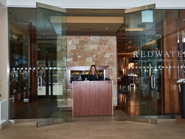Redwater Rustic Grille, Confederation Court Mall